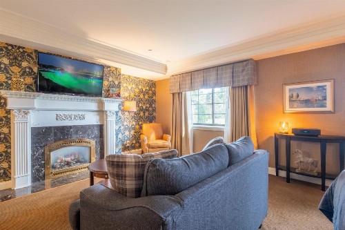 Red Coach Inn - image 37