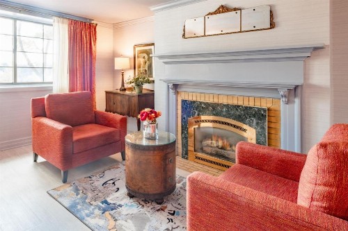 Red Coach Inn - image 7