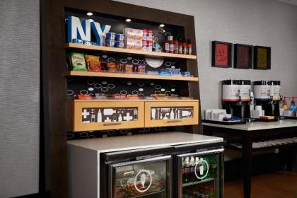 Hampton Inn Niagara Falls - image 11