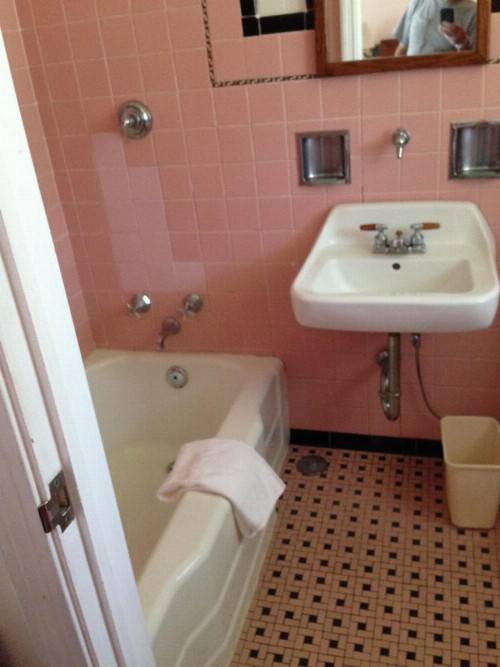 Anchor Motel - image 44