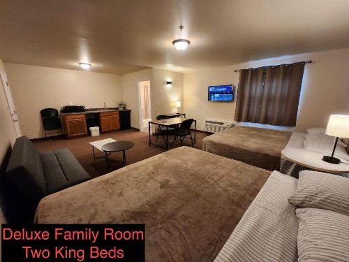 Stay Inn and Suites - image 35
