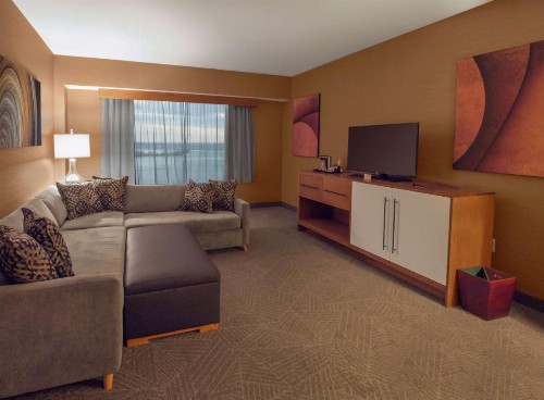 DoubleTree by Hilton Hotel Niagara Falls New York - image 23