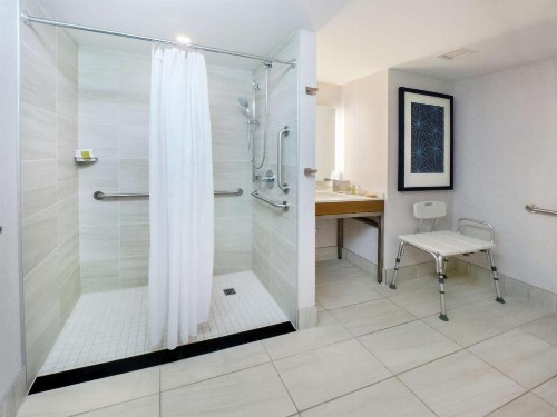 DoubleTree by Hilton Hotel Niagara Falls New York - image 24
