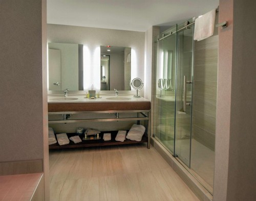 DoubleTree by Hilton Hotel Niagara Falls New York - image 32
