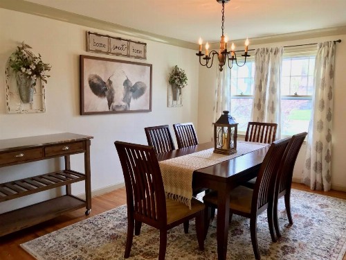 The Little Italy of Niagara Falls Bed & Breakfast - image 4