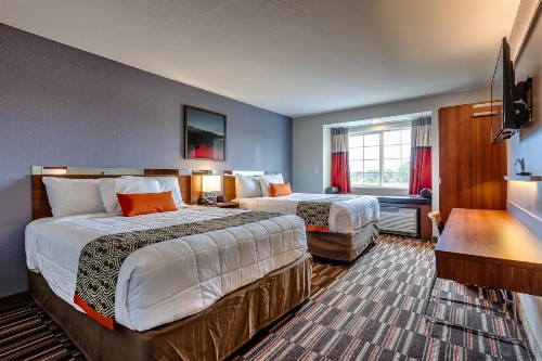 Microtel Inn & Suites by Wyndham Niagara Falls - image 24