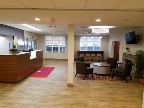 Microtel Inn & Suites by Wyndham Niagara Falls - image 42
