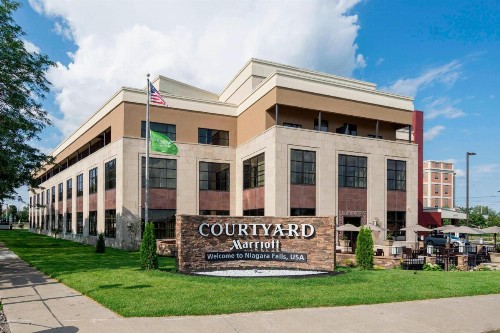 Courtyard by Marriott Niagara Falls USA - image 2