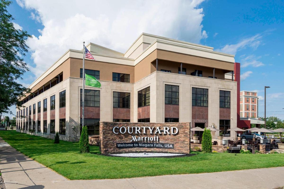 Courtyard by Marriott Niagara Falls USA - image 2