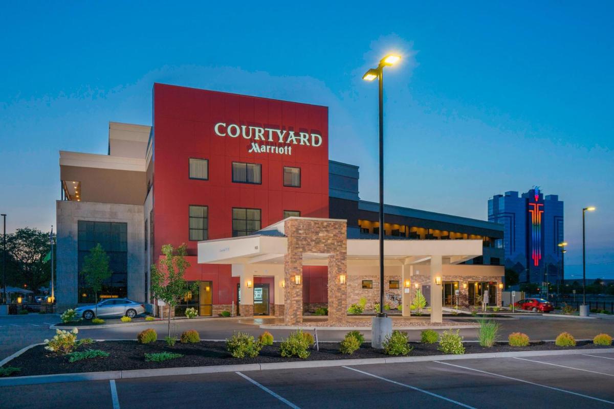 Courtyard by Marriott Niagara Falls USA - image 3