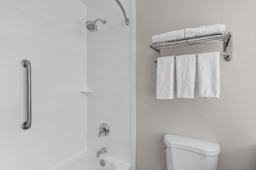 Best Western Niceville - Eglin AFB Hotel - image 17