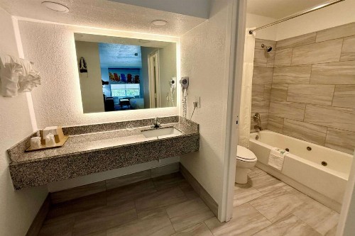 Quality Inn At Eglin AFB - image 26
