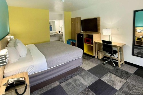 Quality Inn At Eglin AFB - image 6