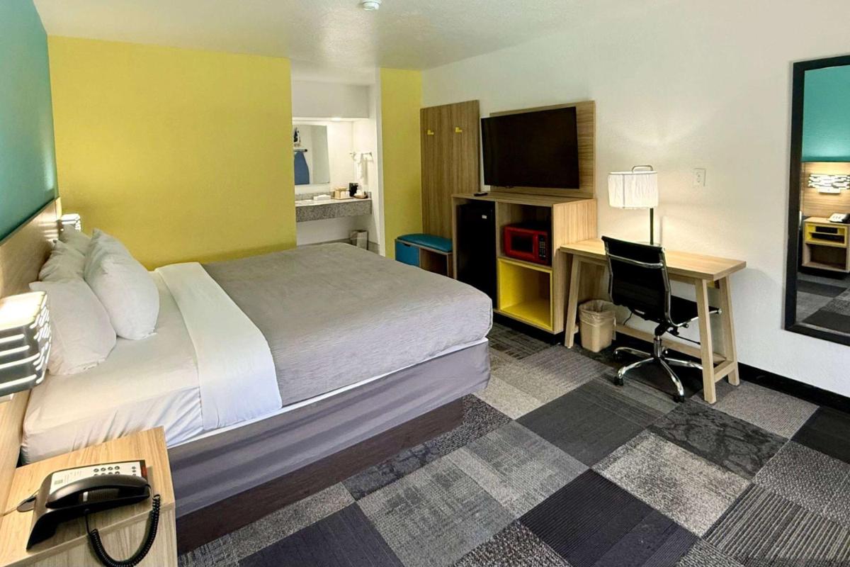 Quality Inn At Eglin AFB - image 6