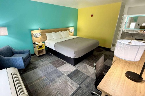 Quality Inn At Eglin AFB - image 7