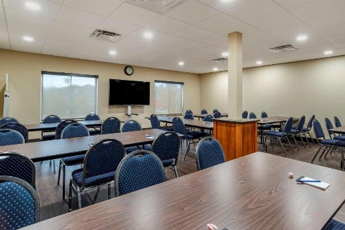 Comfort Suites Niceville Near Eglin Air Force Base - image 28