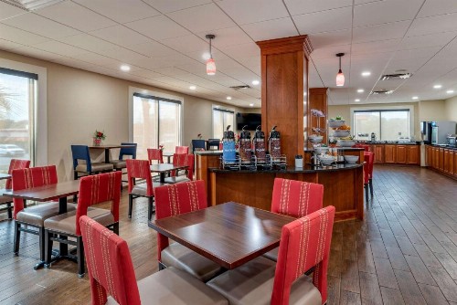 Comfort Suites Niceville Near Eglin Air Force Base - image 34