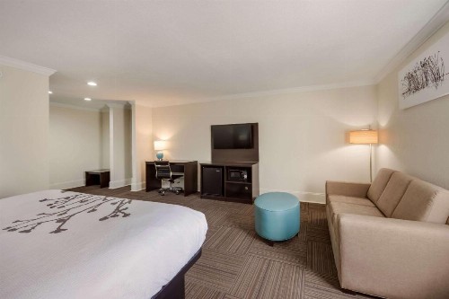 Days Inn by Wyndham Niceville/Eglin Air Force Base - image 20