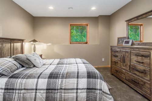 *NEW* Spa Luxury in an Expansive Cabin Escape! - image 14
