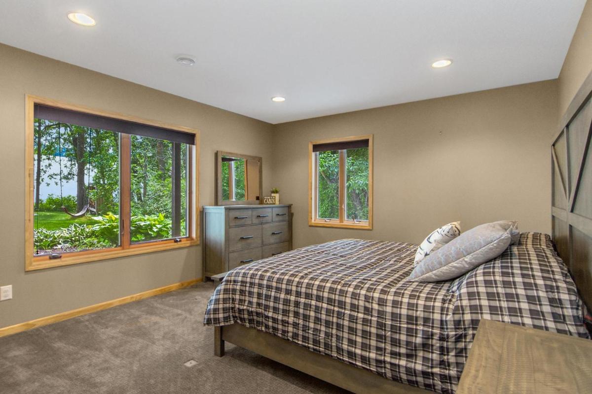 *NEW* Spa Luxury in an Expansive Cabin Escape! - image 7
