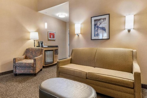 Cambria Hotel Noblesville Indianapolis - image 36