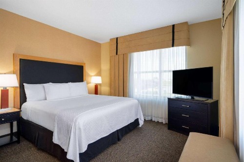 Cambria Hotel Noblesville Indianapolis - image 37