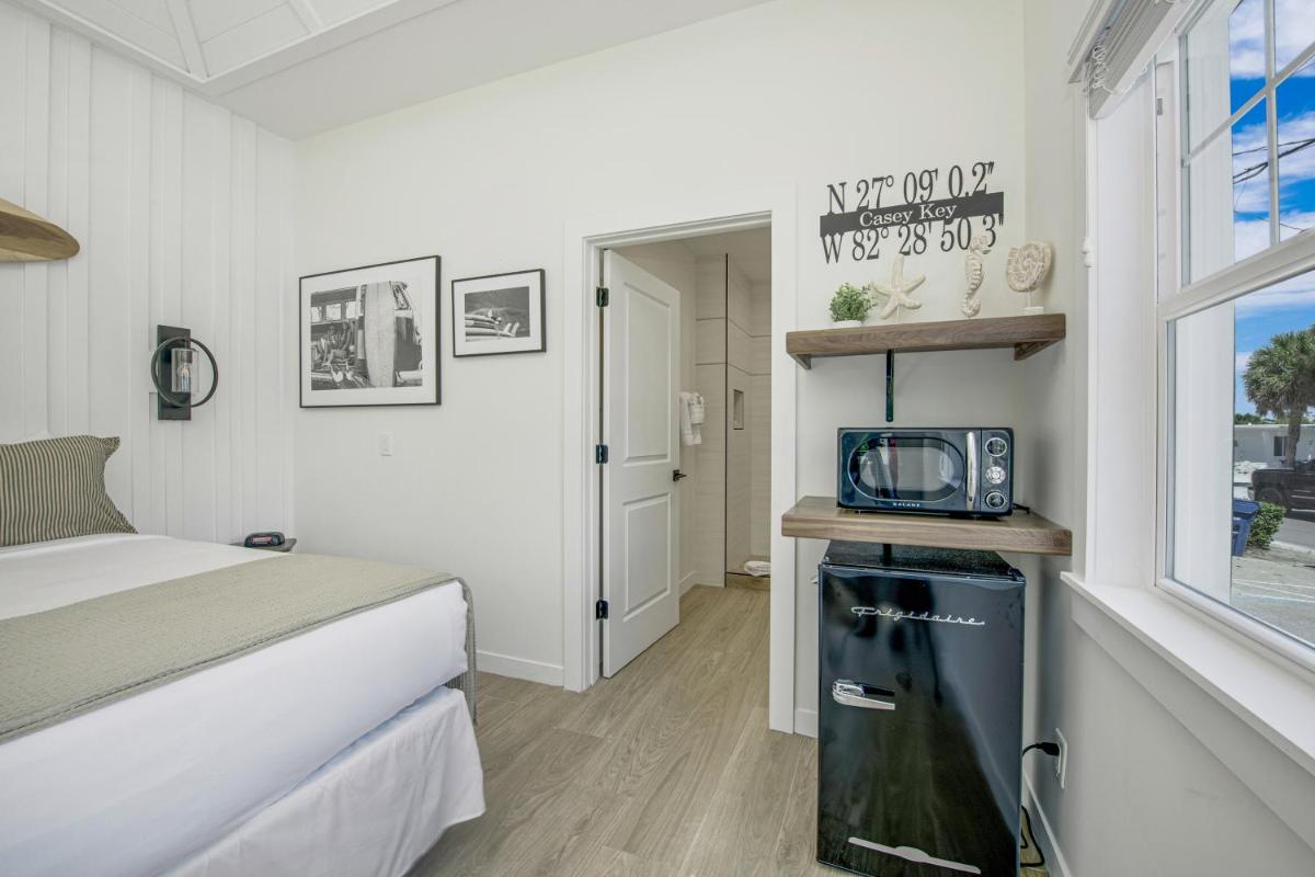 Casey Key Resorts - Beachfront - main image