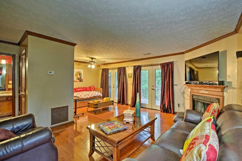 Berkmar Place with Deck Short Drive to Atlanta - main image