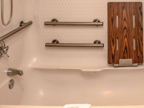 Quality Suites Lake Wright Norfolk Airport - image 15
