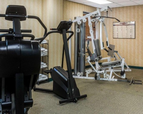 Quality Suites Lake Wright Norfolk Airport - image 20