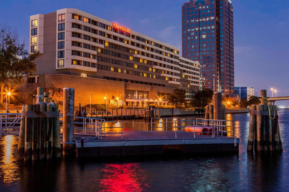 Sheraton Norfolk Waterside Hotel - main image