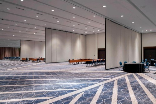 Sheraton Norfolk Waterside Hotel - image 14