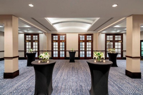 Sheraton Norfolk Waterside Hotel - image 39
