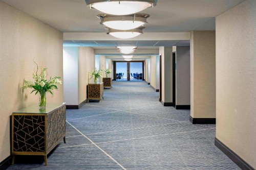 Sheraton Norfolk Waterside Hotel - image 44