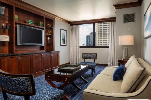 Sheraton Norfolk Waterside Hotel - image 47