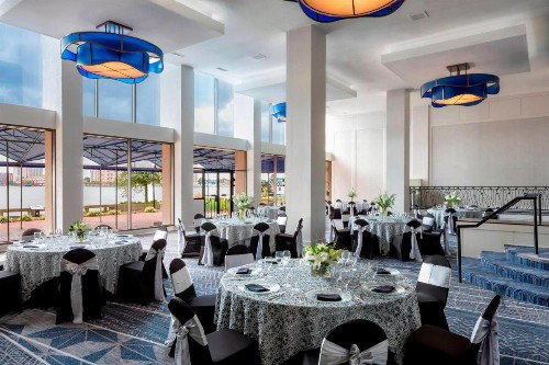 Sheraton Norfolk Waterside Hotel - image 8