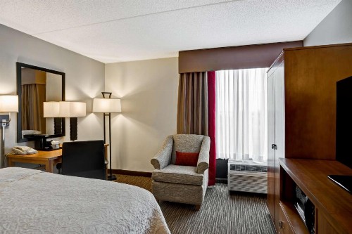 Hampton Inn Norfolk-Naval Base - image 22
