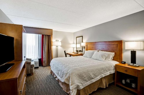 Hampton Inn Norfolk-Naval Base - image 24