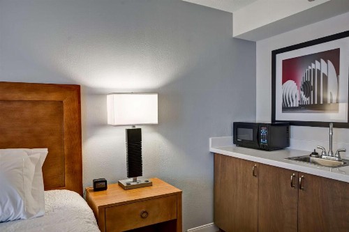 Hampton Inn Norfolk-Naval Base - image 34