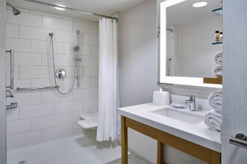 Delta Hotels by Marriott Norfolk Airport - image 7