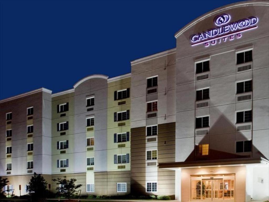 Candlewood Suites Norfolk Airport an IHG Hotel - image 2