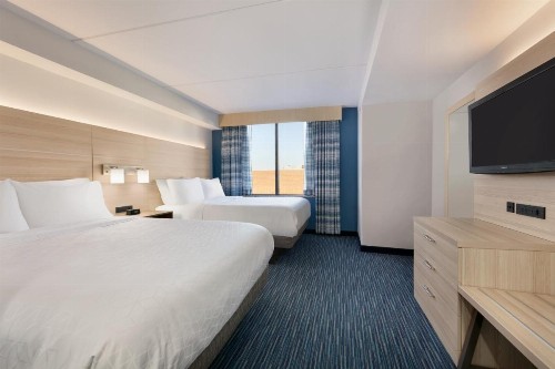 Holiday Inn Express Hotel & Suites Norfolk Airport an IHG Hotel - image 7