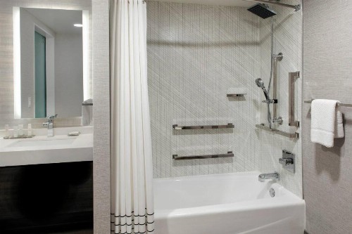 Norfolk Waterside Marriott - image 10
