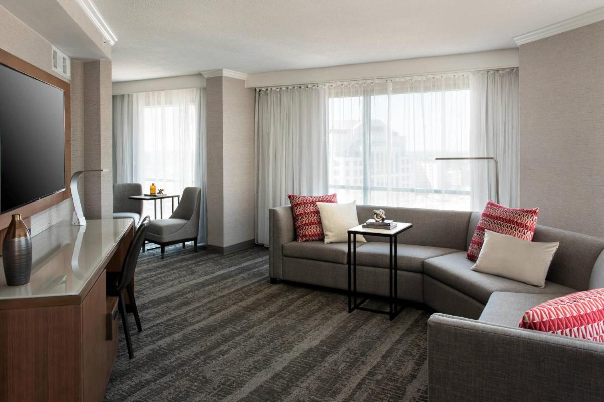 Norfolk Waterside Marriott - image 2