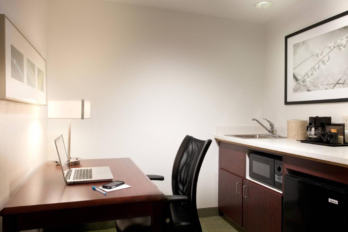 SpringHill Suites by Marriott Norfolk Virginia Beach - image 3