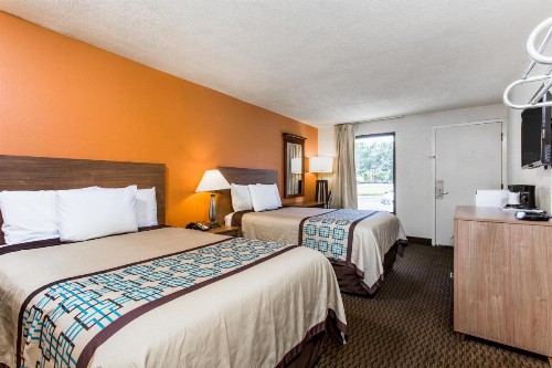 Days Inn by Wyndham Norfolk Airport - image 22