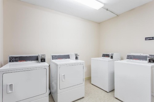 Days Inn by Wyndham Norfolk Airport - image 31
