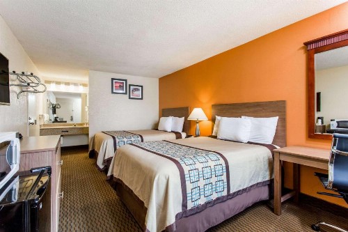 Days Inn by Wyndham Norfolk Airport - image 9