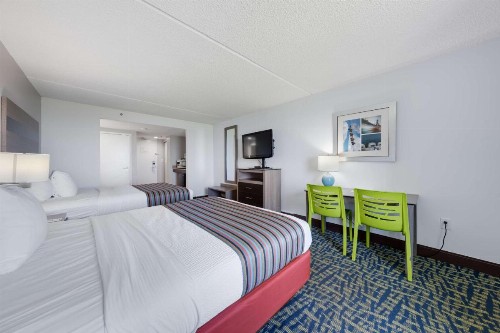 Best Western Plus Holiday Sands Inn & Suites - image 20