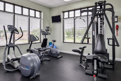 Best Western Plus Holiday Sands Inn & Suites - image 36